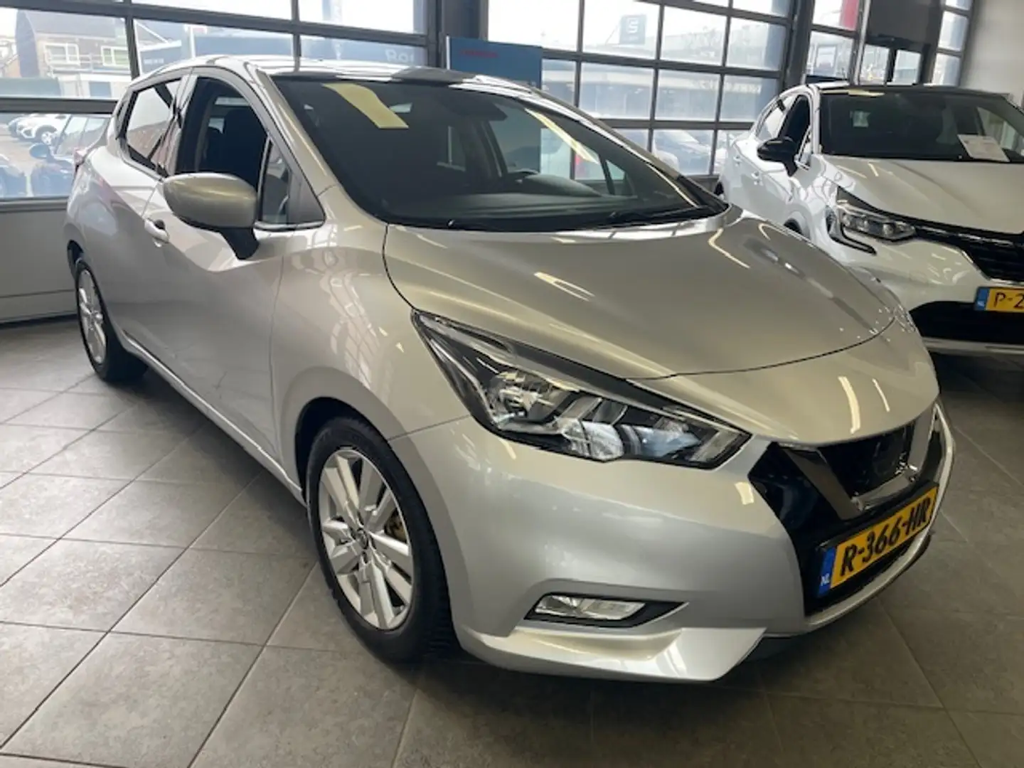 Nissan Micra 1.0 IG-T N-Connect | Navi | Camera | LM velgen Grau - 2