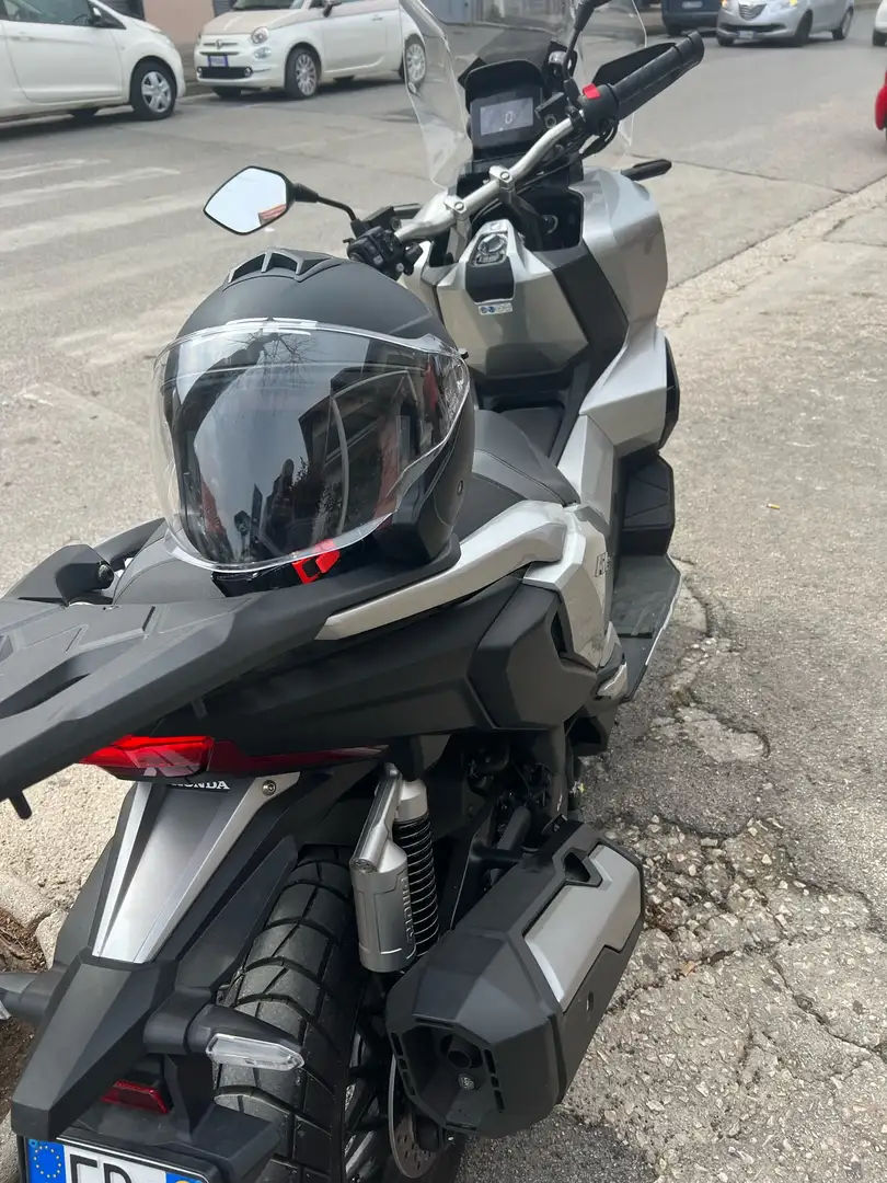 Honda ADV 350 - 2