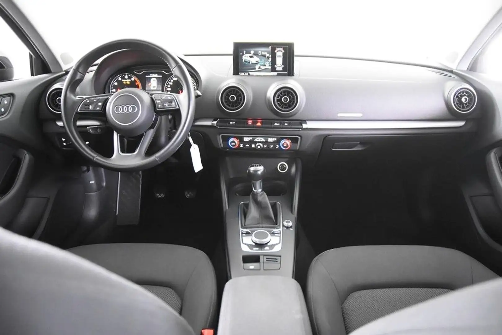Audi A3 30 TFSI Sportback *1.Hand*Park ass.*Tempomat* Schwarz - 2