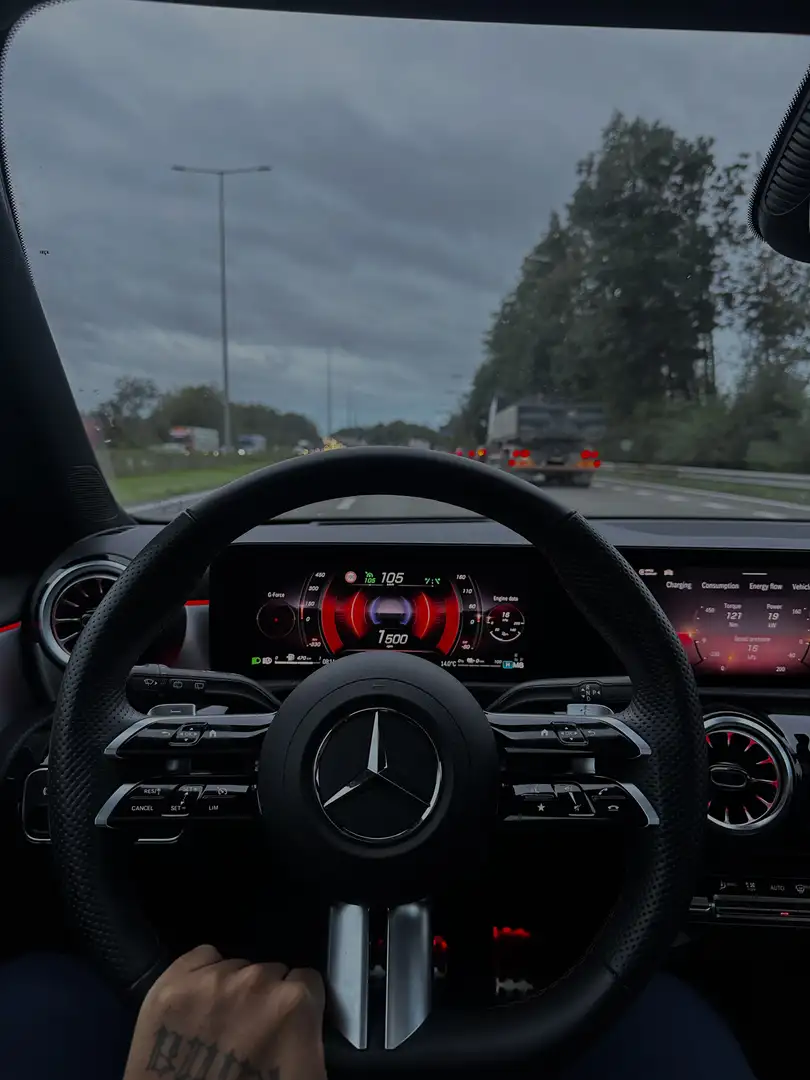 Mercedes-Benz A 250 AMG LINE FACELIFT - 2