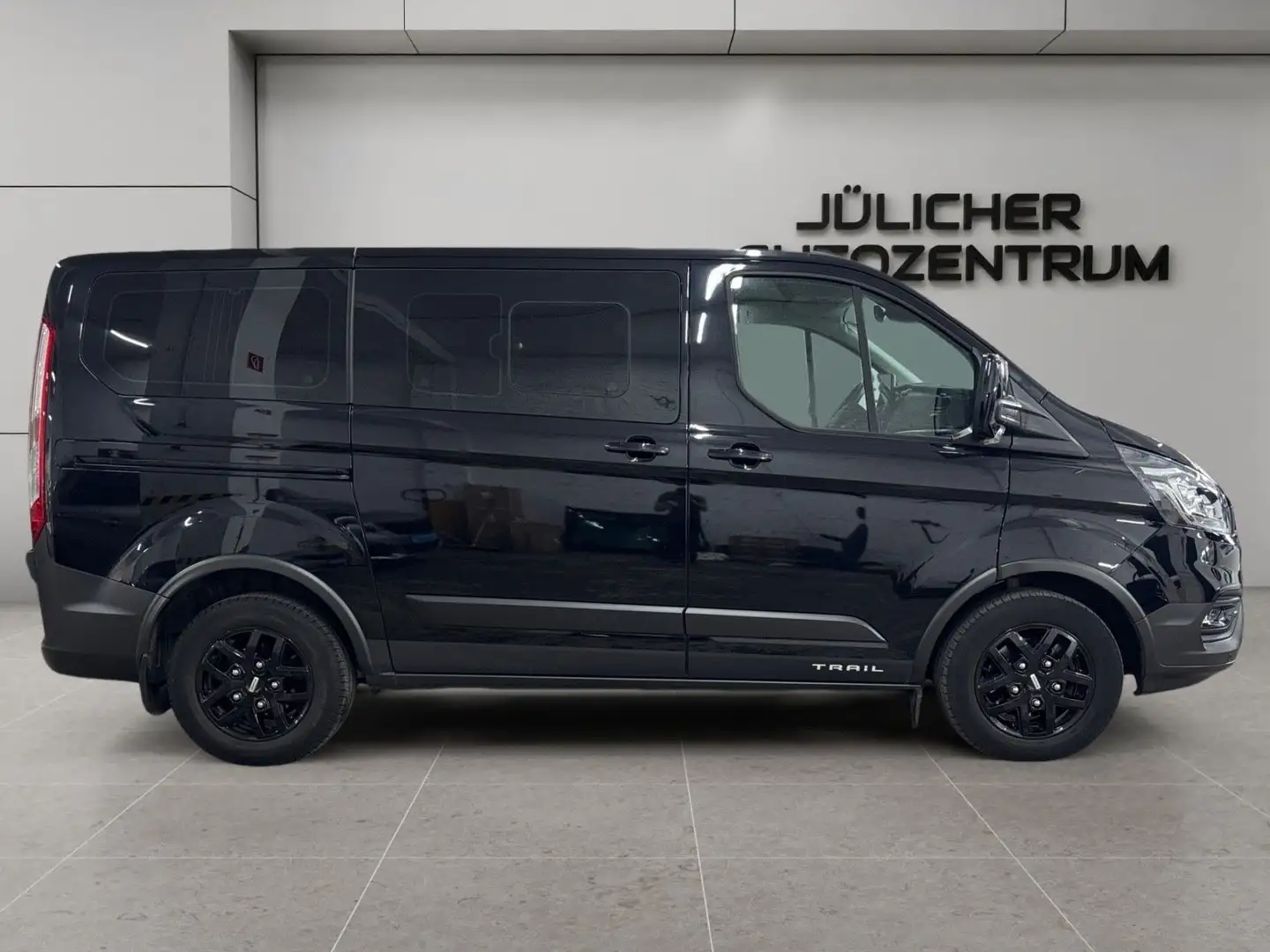 Ford Transit Custom Trail Mild-Hybrid, 8-Sitzer Noir - 2
