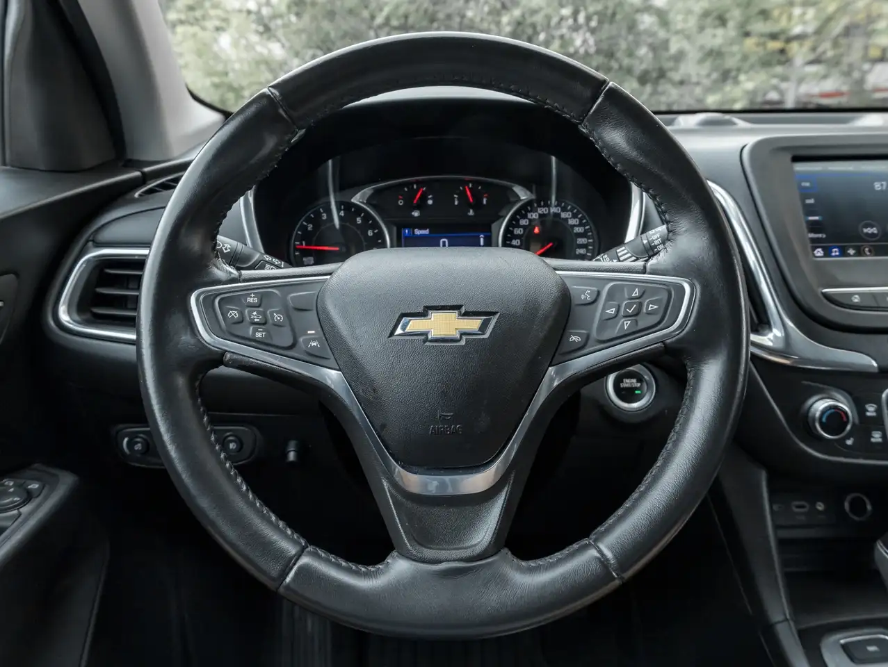 Chevrolet Equinox снимка Chevrolet Equinox