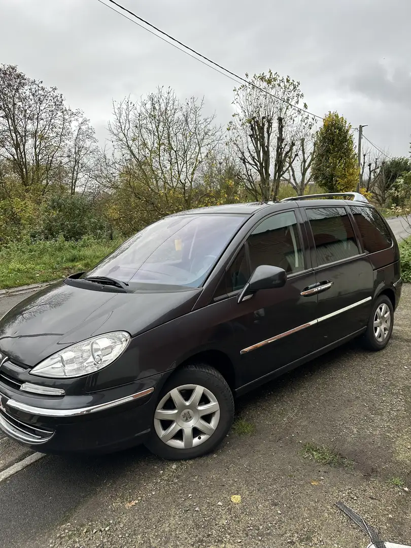 Peugeot 807 2.0 HDi 136ch FAP Série Spéciale Family - 1