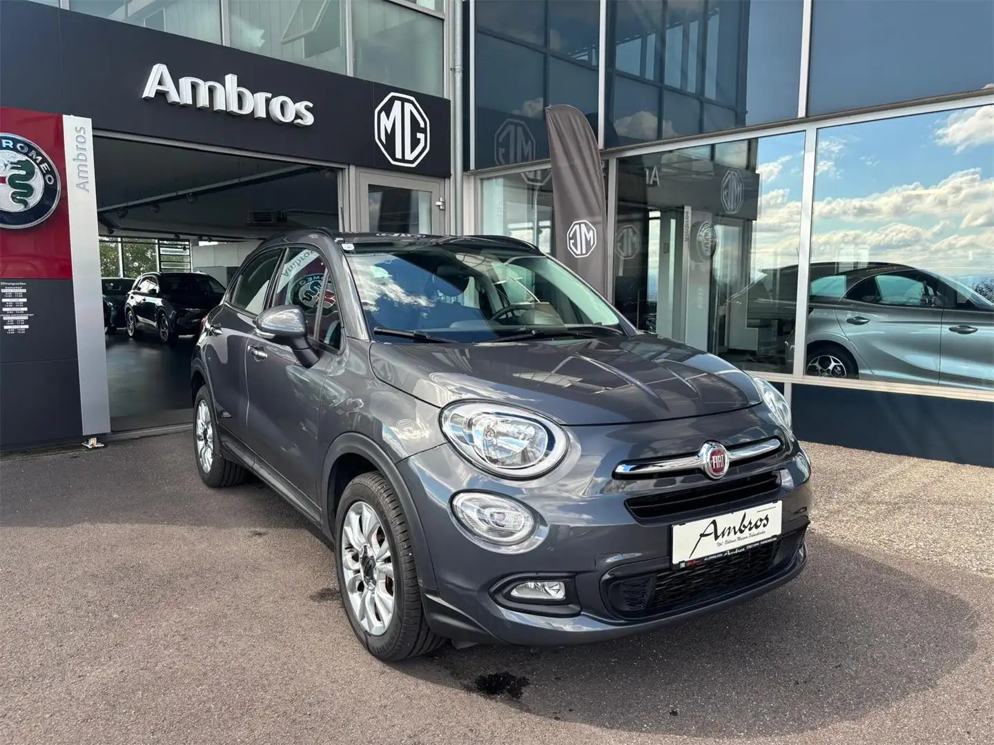 Fiat 500X 1,3 Multi-Jet II 95 City Look Pop Star Grau - 2
