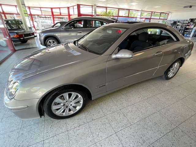 Second hand Mercedes Benz Clk-Class 200