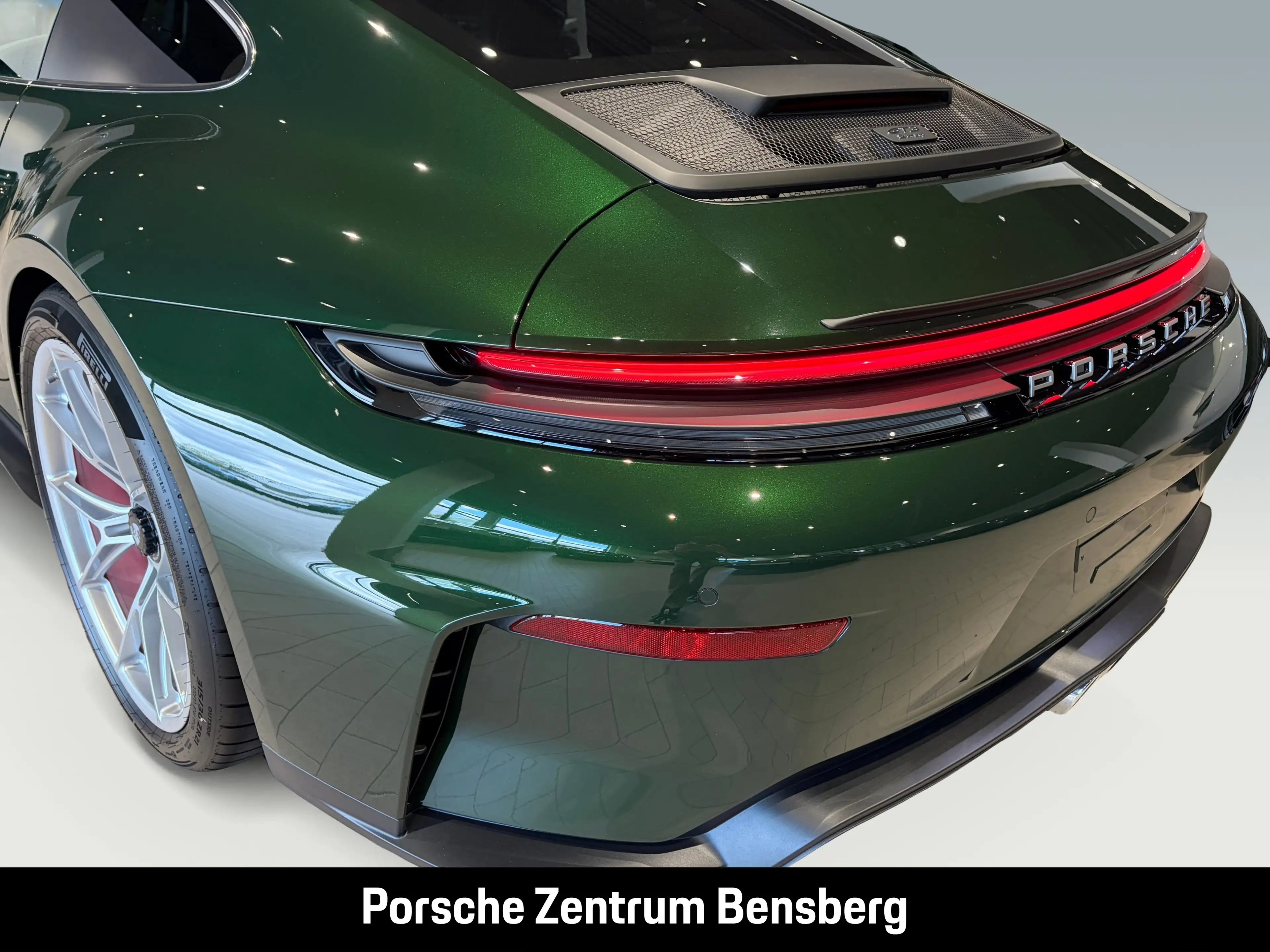 Porsche 911 GT3 mit Touring Paket — photo 13