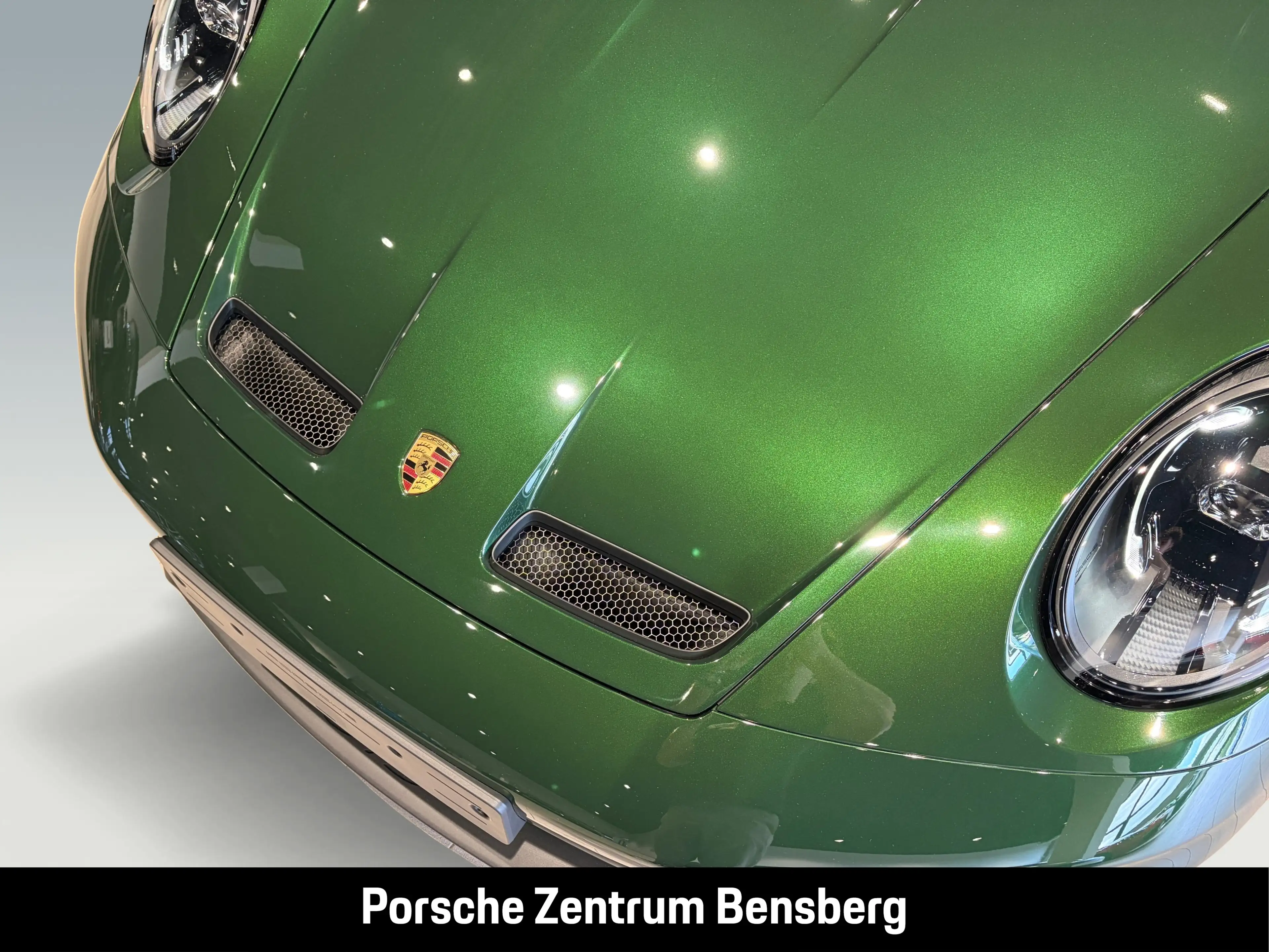 Porsche 911 GT3 mit Touring Paket — photo 11