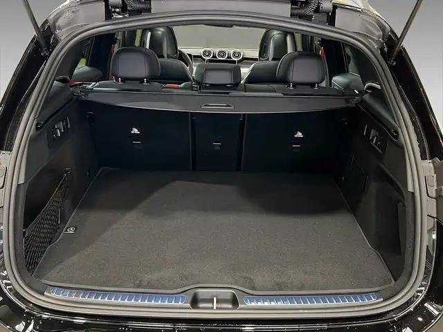Mercedes-Benz GLC Class view 6