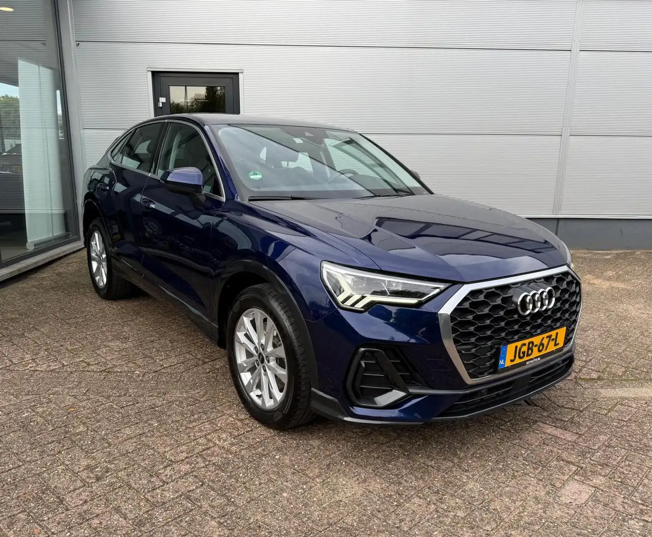 Audi Q3 SPORTBACK 45 TFSI E | B&O | ACC | DEALER OND. Blauw - 2