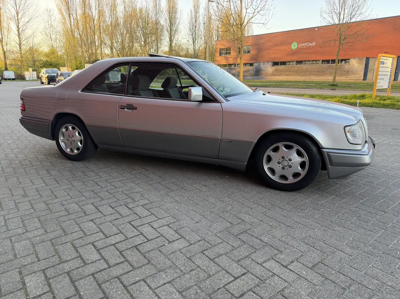 Mercedes-Benz W124 E220 Coupe Sportline–1995, foto 5