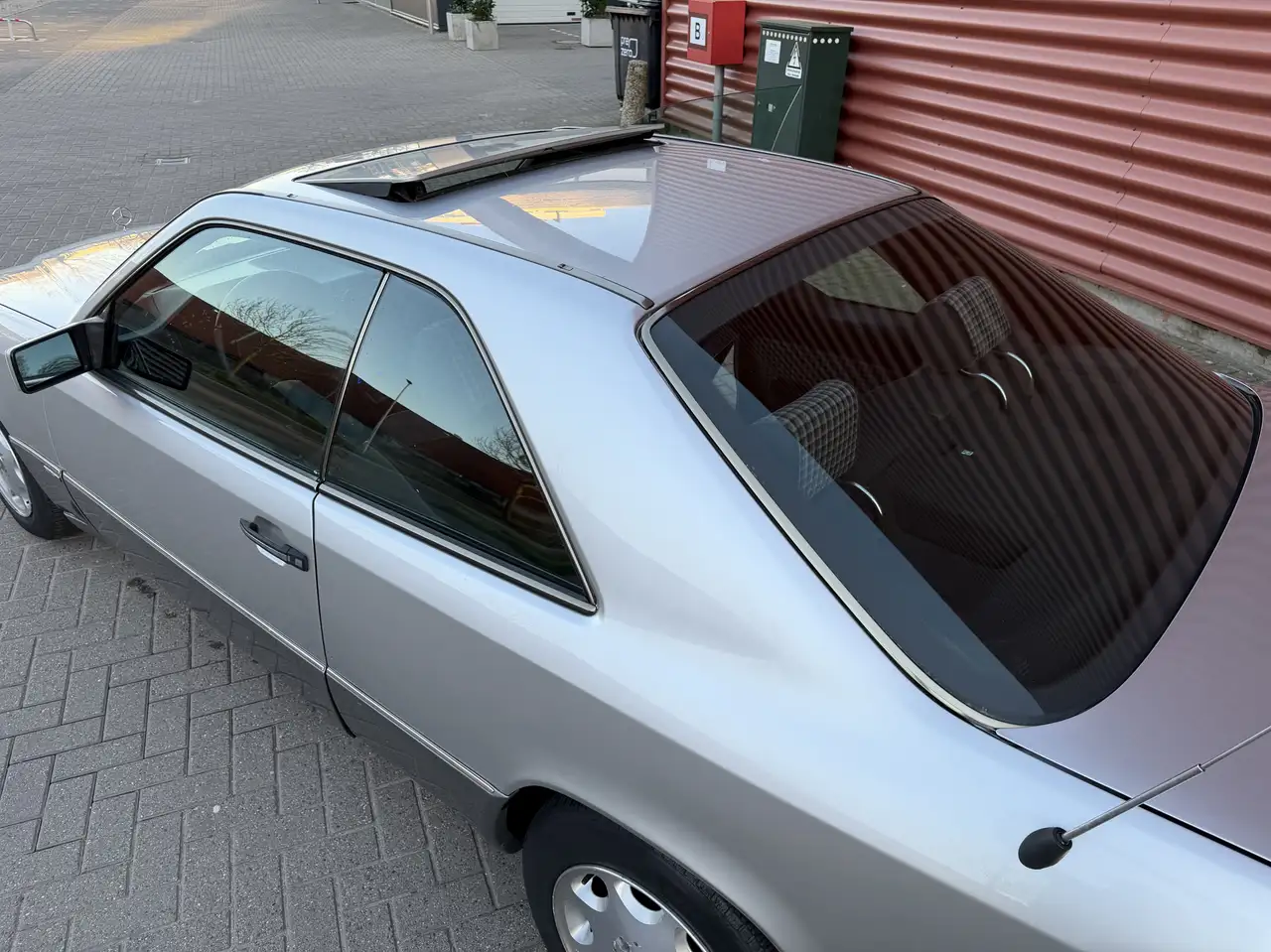 Mercedes-Benz W124 E220 Coupe Sportline–1995, foto 8