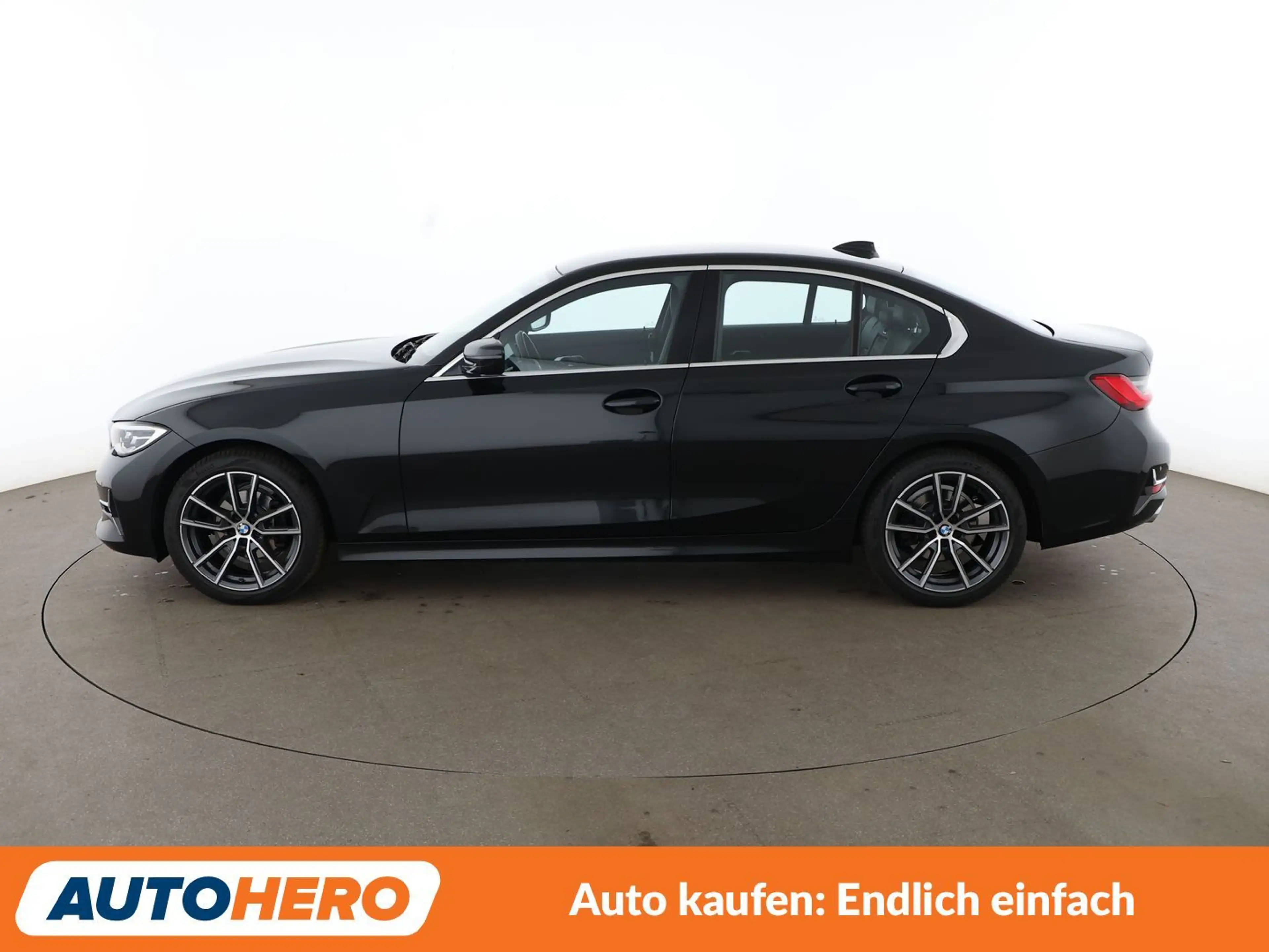 BMW 318 318i Luxury Line Aut.*NAVI*LED*TEMPO*PDC*SHZ* — photo 3