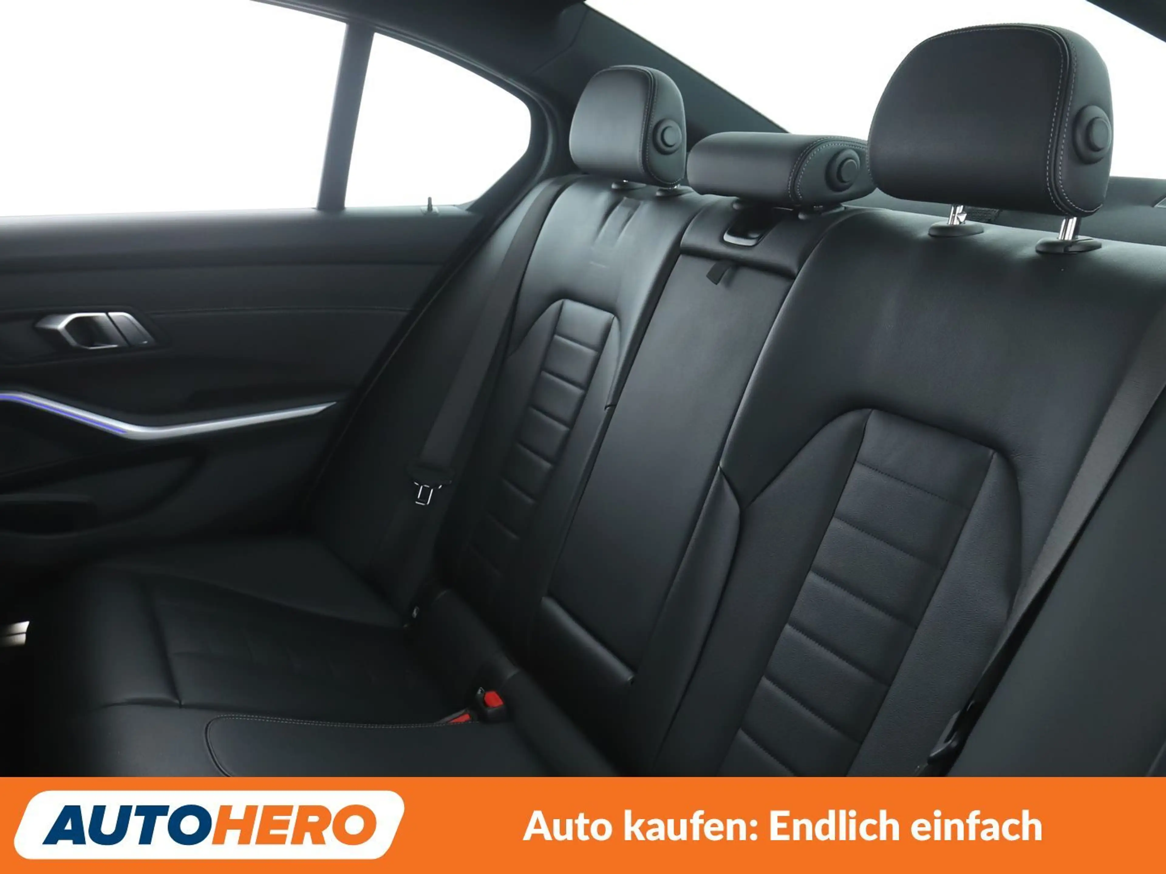 BMW 318 318i Luxury Line Aut.*NAVI*LED*TEMPO*PDC*SHZ* — photo 14