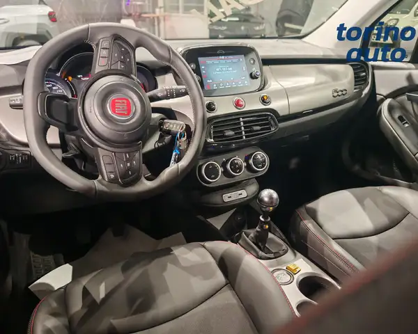 Fiat 500X view 9