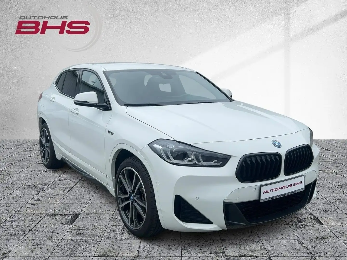 BMW X2 xDrive 25 e M Sport Weiß - 2
