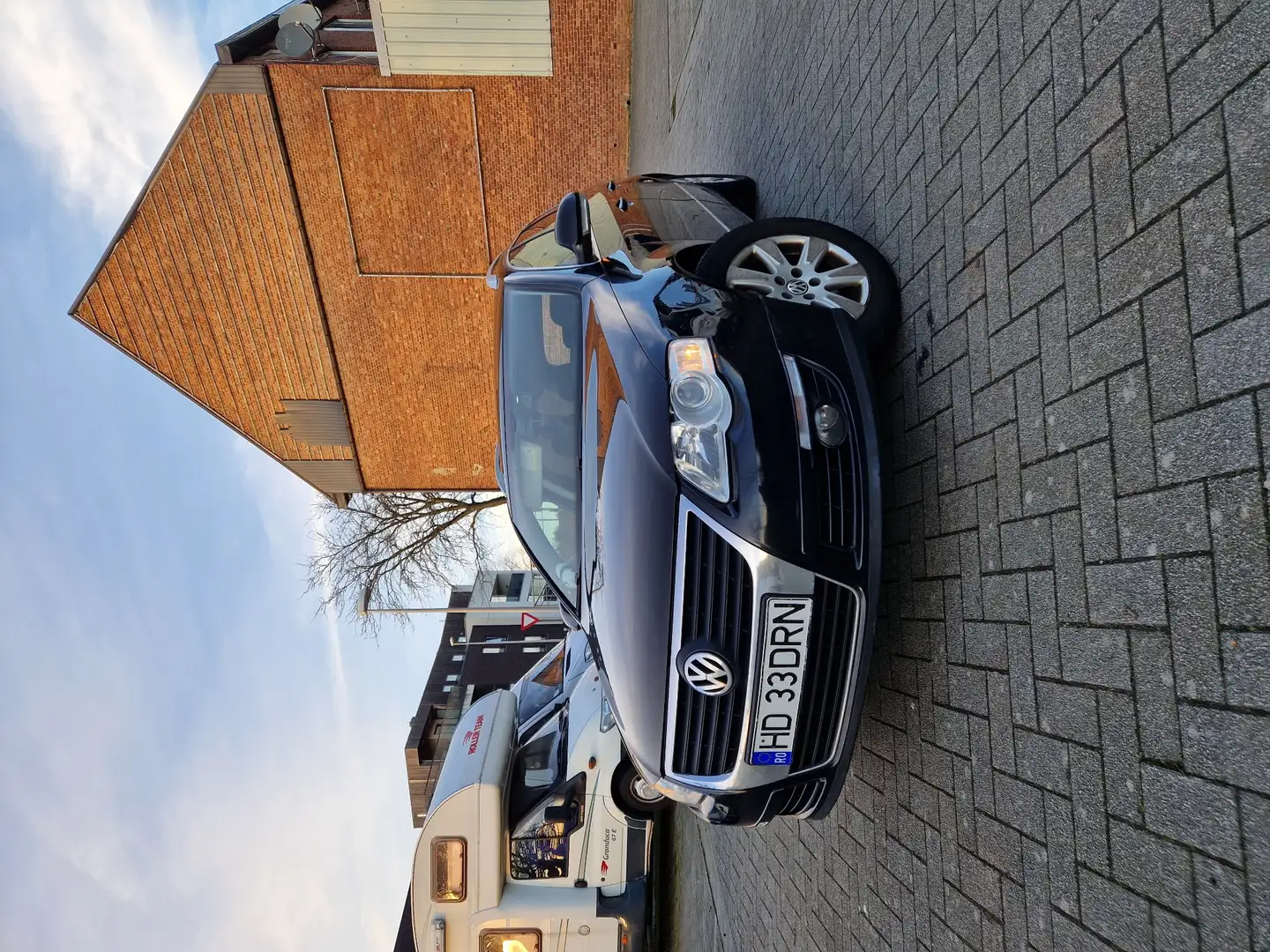 Volkswagen Passat Variant 2.0 TDI DPF DSG Highline - 1