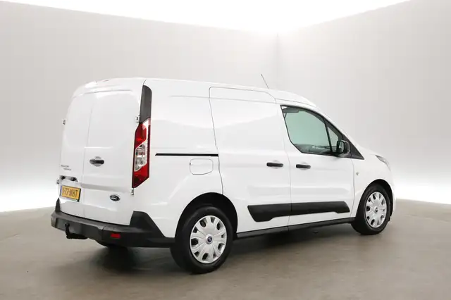 Ford Transit Connect view 24