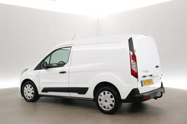 Ford Transit Connect view 4