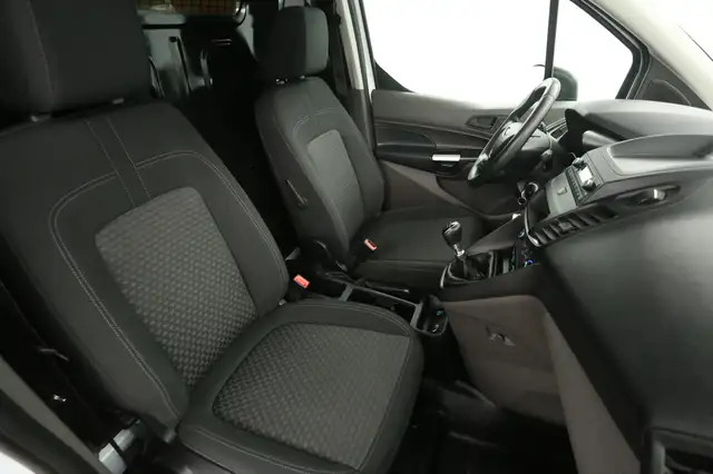 Ford Transit Connect view 10