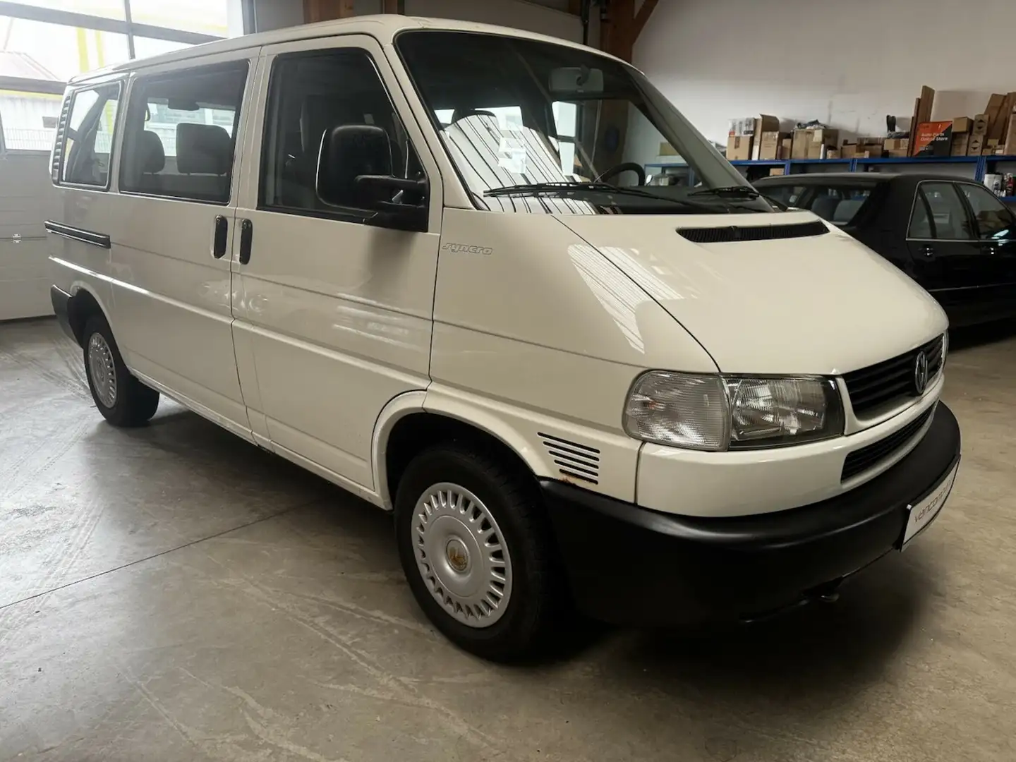 Volkswagen T4 Caravelle 2.5 TDI Syncro Sperre 1. Hand! Weiß - 1