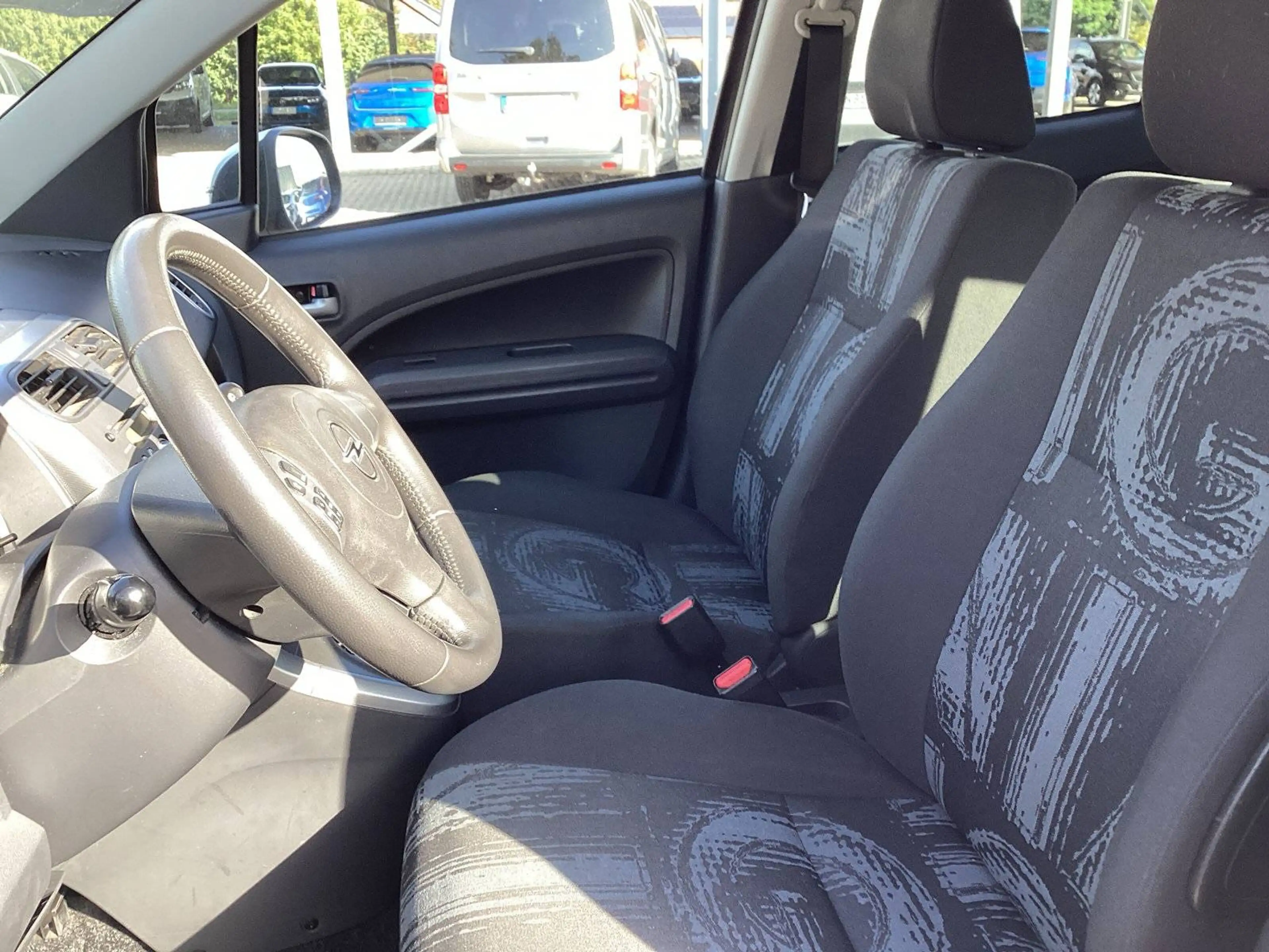Opel Agila Edition mit Style-Paket — photo 14
