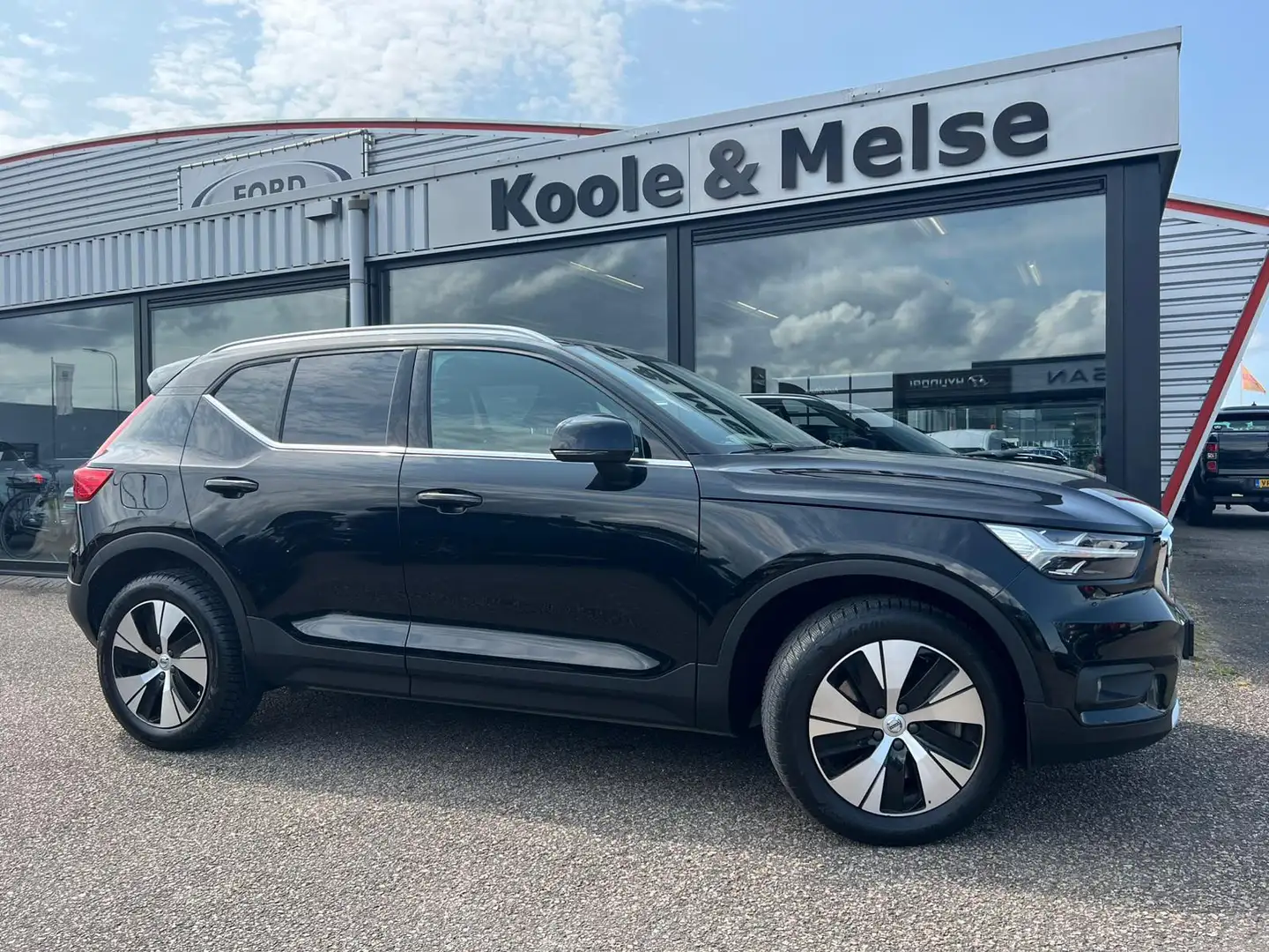 Volvo XC40 Volvo XC40 1.5 T5 262pk Recharge PHEV Inscription Zwart - 2