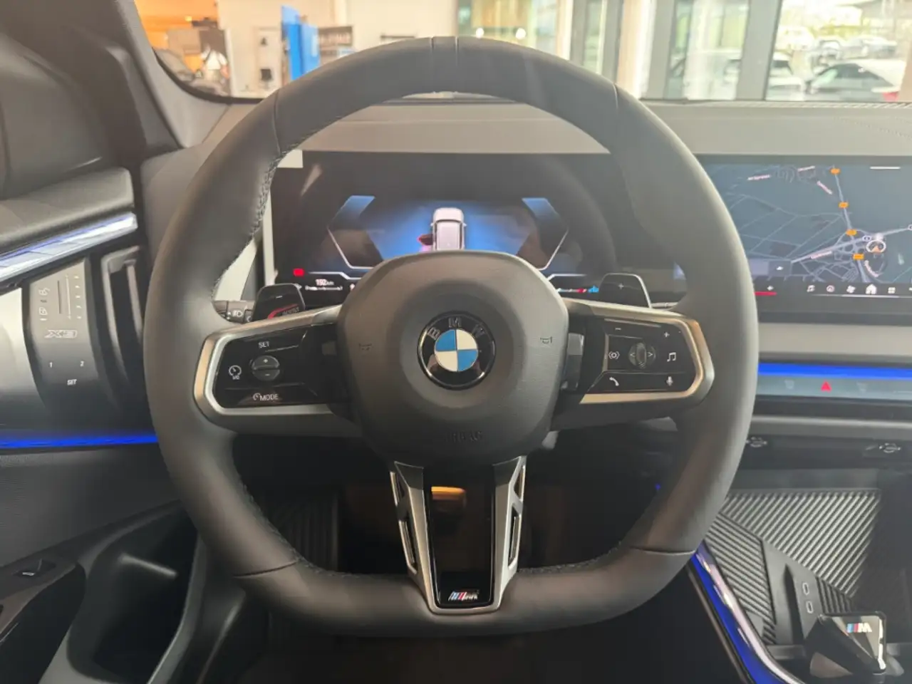 BMW X3 20d xDrive Sportpaket AHK-klappbar AHK Navi Digita 8