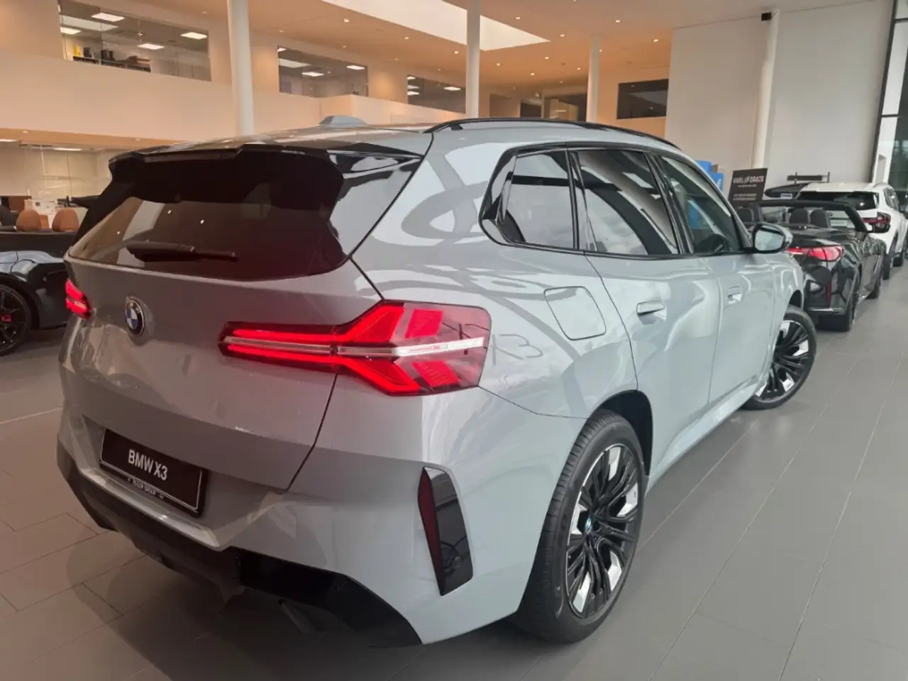 BMW X3 20d xDrive Sportpaket AHK-klappbar AHK Navi Digita 2