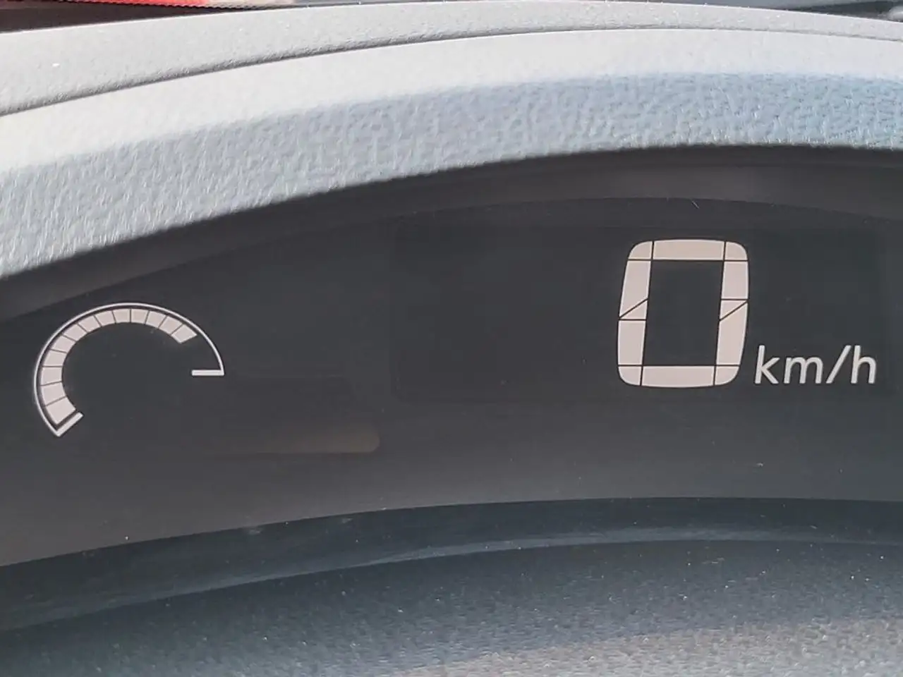 Nissan Leaf снимка Nissan Leaf