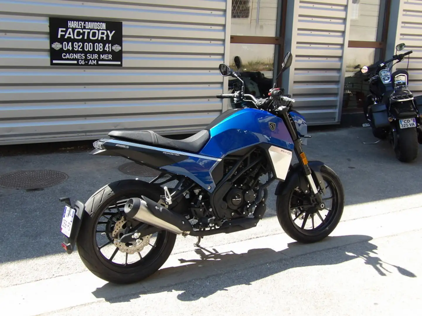 Peugeot PM-01 Bleu - 2