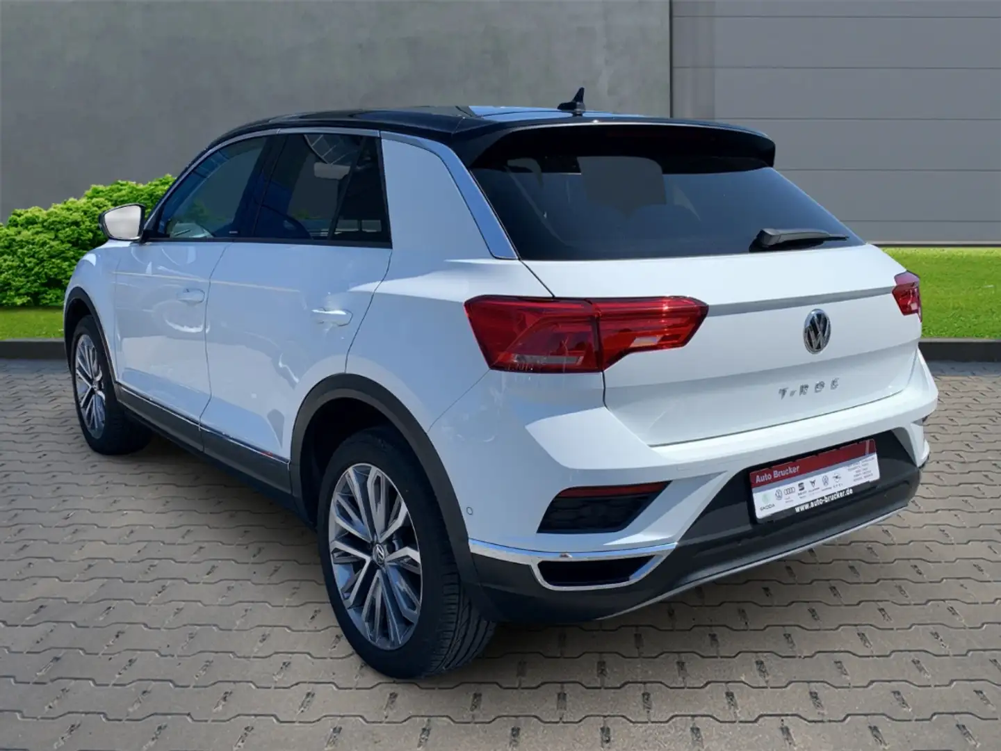 Volkswagen T-Roc IQ.DRIVE 1.0 TSI+Alufelgen+Klimaautomatik+PDC White - 2