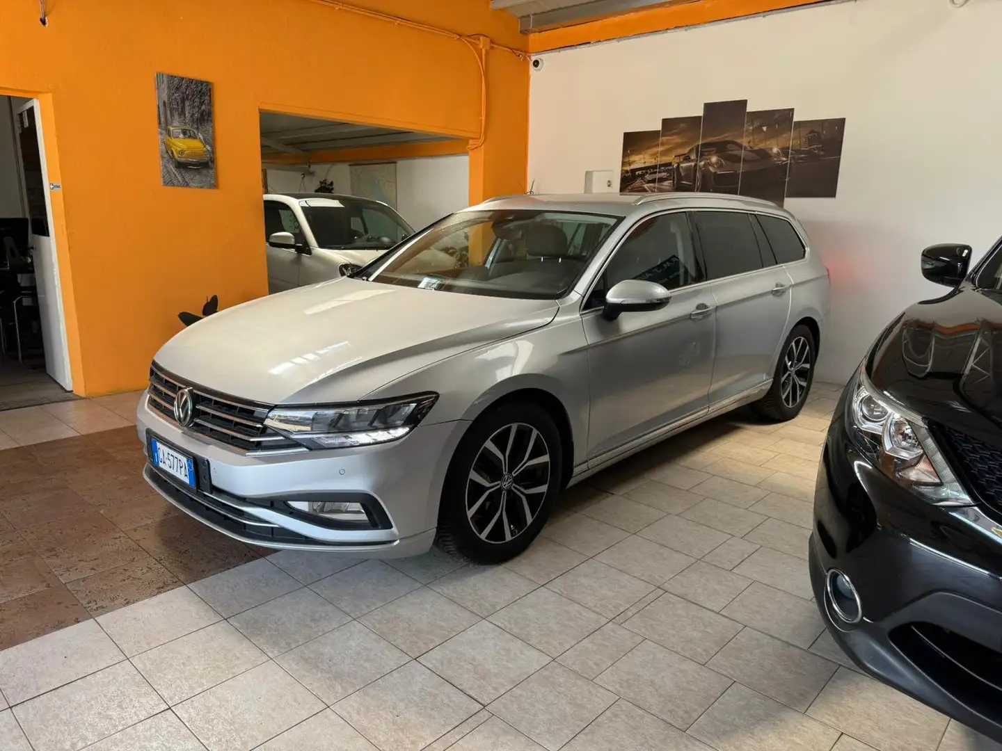 Volkswagen Passat Variant Passat Variant 2.0 tdi Executive 150cv dsg Plateado - 1