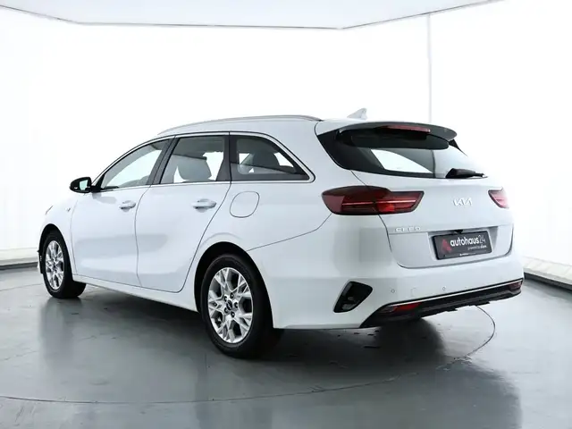 Kia Ceed view 4