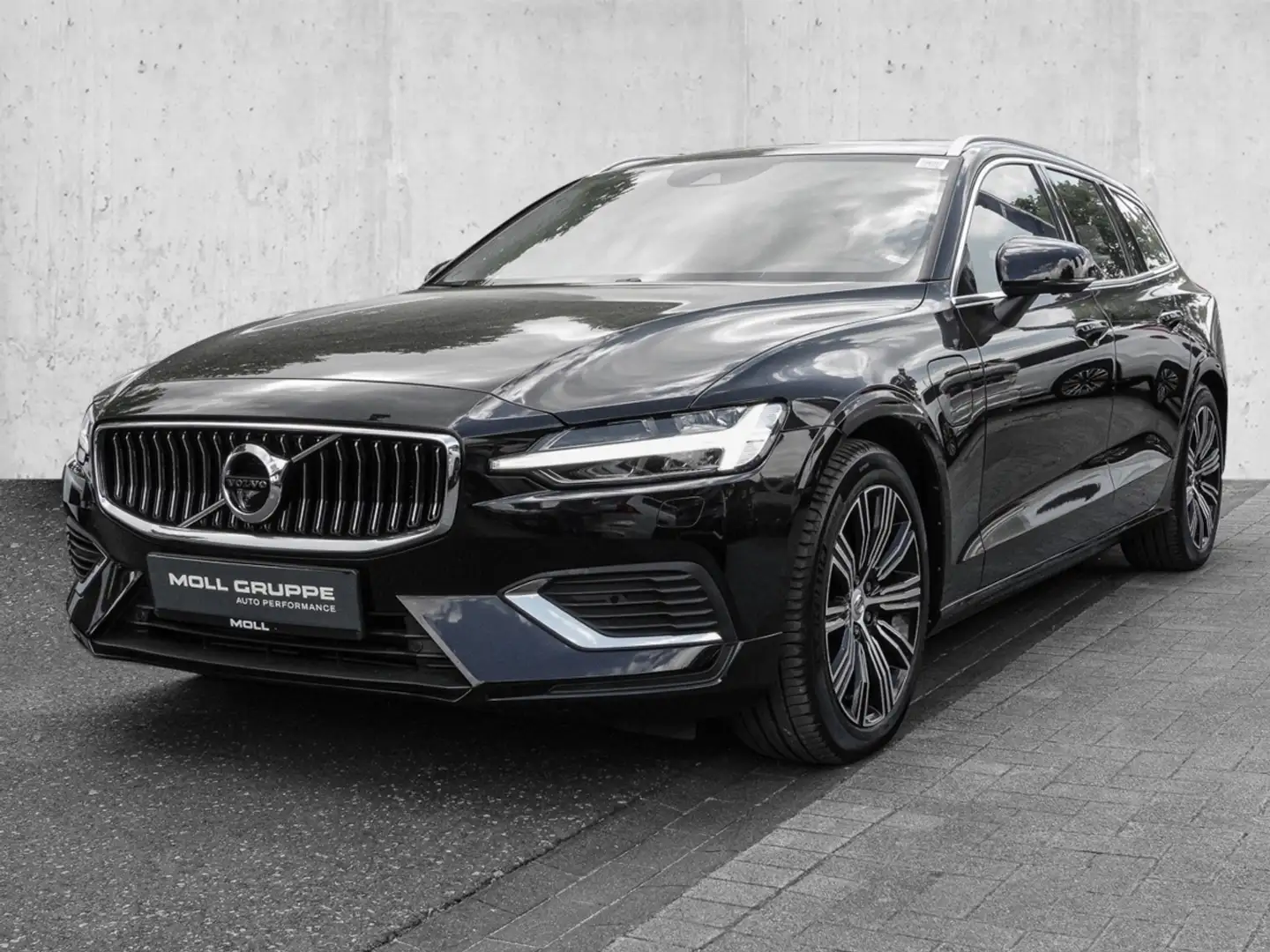 Volvo V60 T6 Twin Engine AWD Plus Bright Pano Harman/Kardon Noir - 2