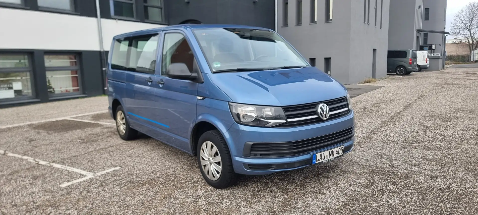 Volkswagen T6 Multivan Multivan Trendline KUNDEN AUFTRAG Modrá - 2