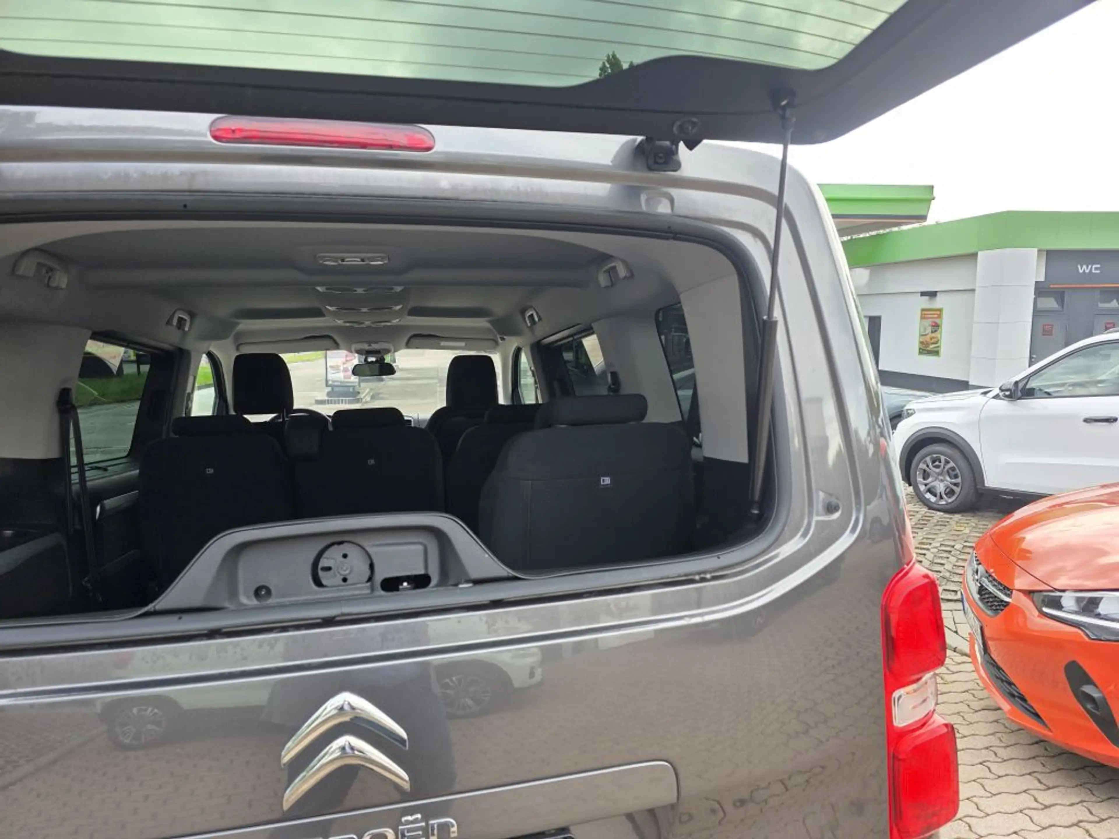 Citroen Spacetourer M 2.0 BlueHDi 145 S&S Feel — photo 9