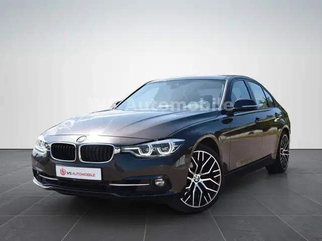 Bmw 320 i Limousine Sport Line **NAVI/SHZ/LED**