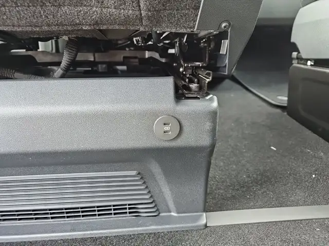 Ford Transit Custom Tourneo Custom Bus Sport 320L1 2,0L Eblue 170PS A AWD Ansicht 16