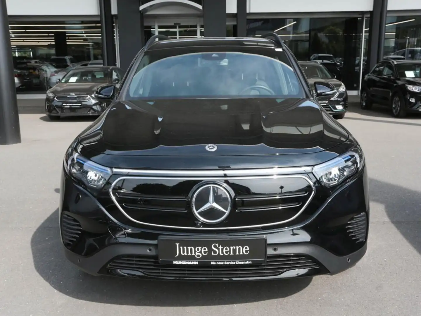 Mercedes-Benz EQB 300 4M Progressive Night MBUX Navi 360° Noir - 2