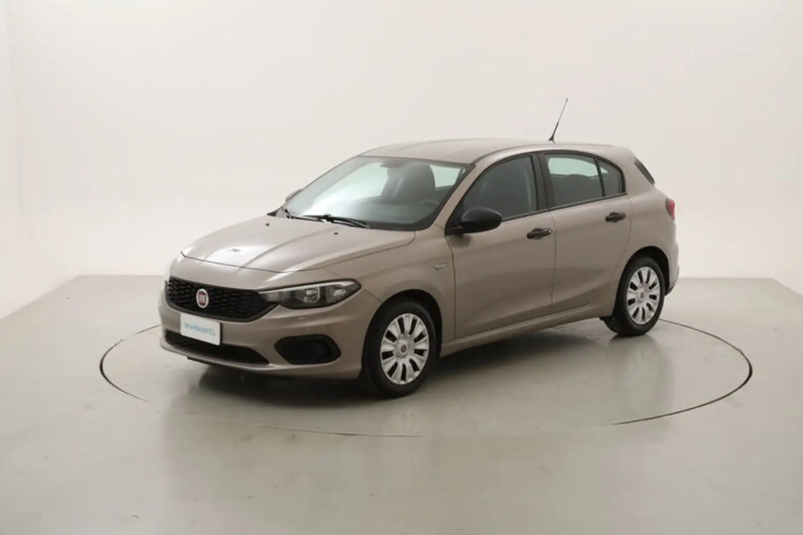 Fiat Tipo Pop - 5 porte 1.4 Benzina 95CV Beige - 1