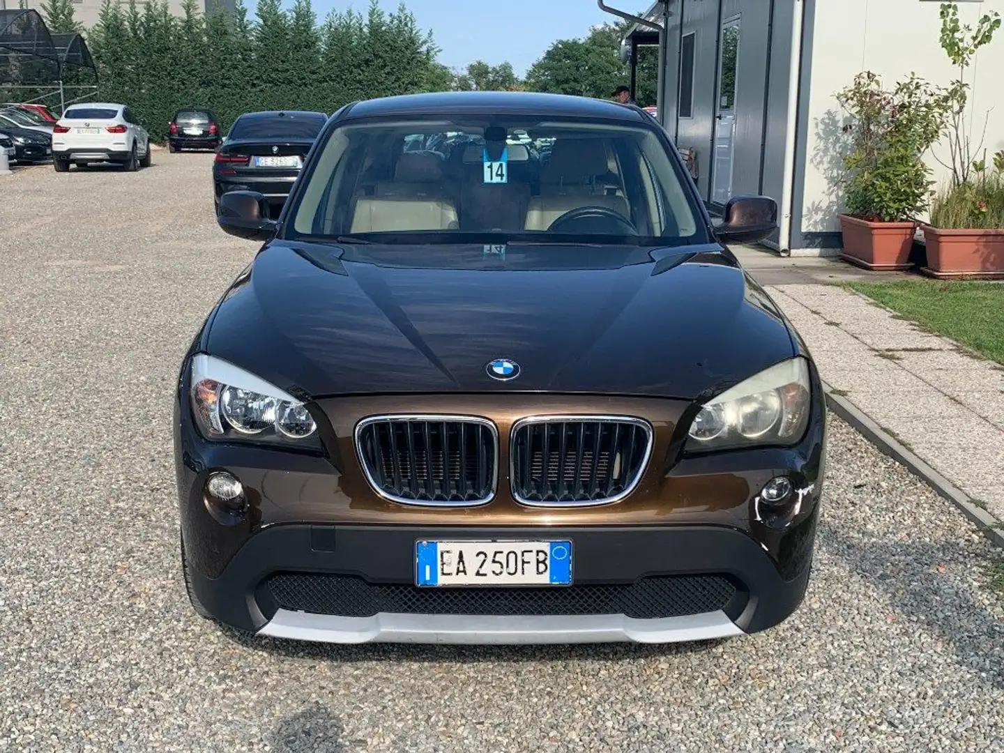 BMW X1 xDrive20d Futura Maro - 2