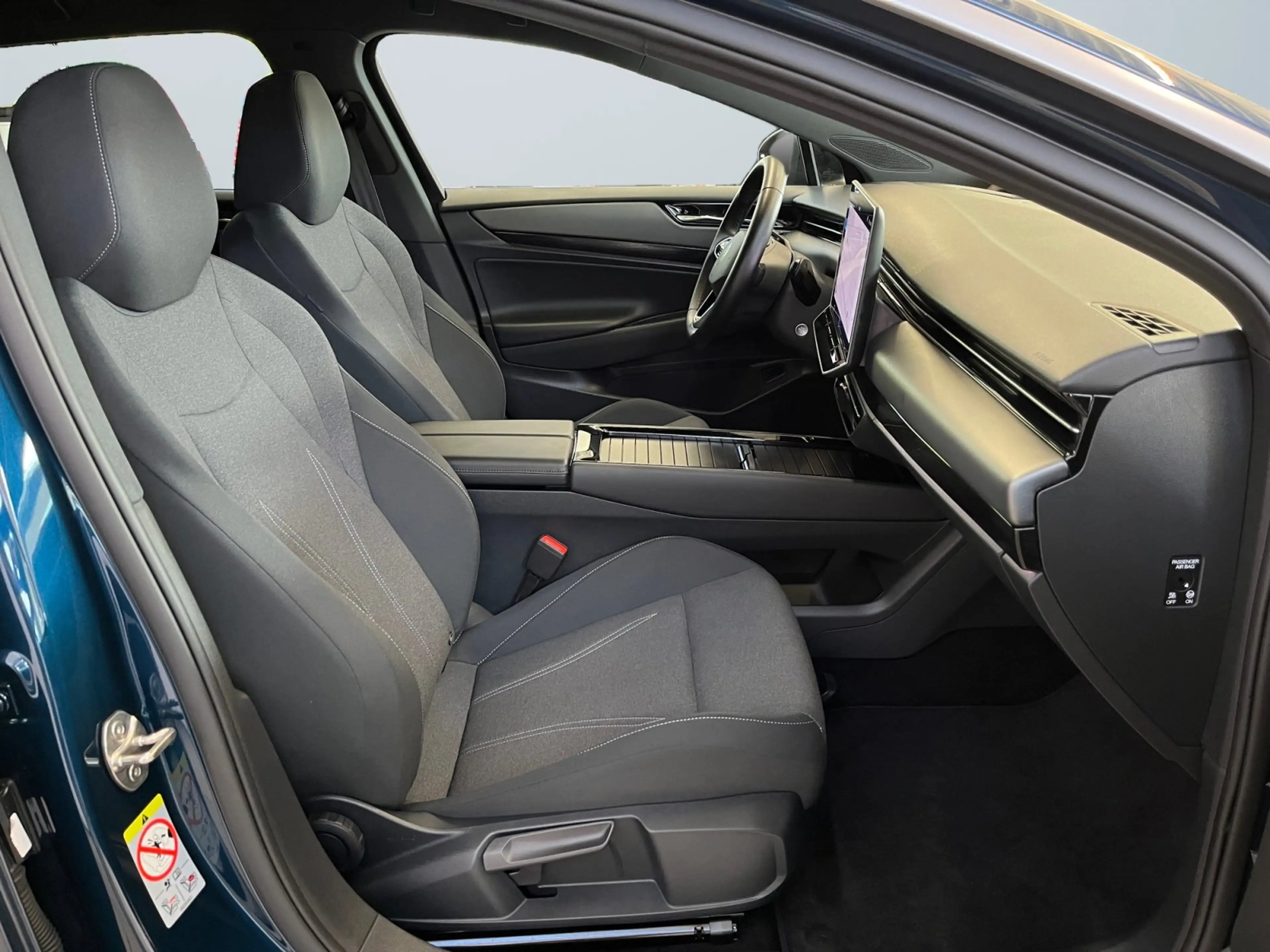 Volkswagen ID.7 Tourer Pro 77kWh Standklima AHK Wärmepumpe — photo 10
