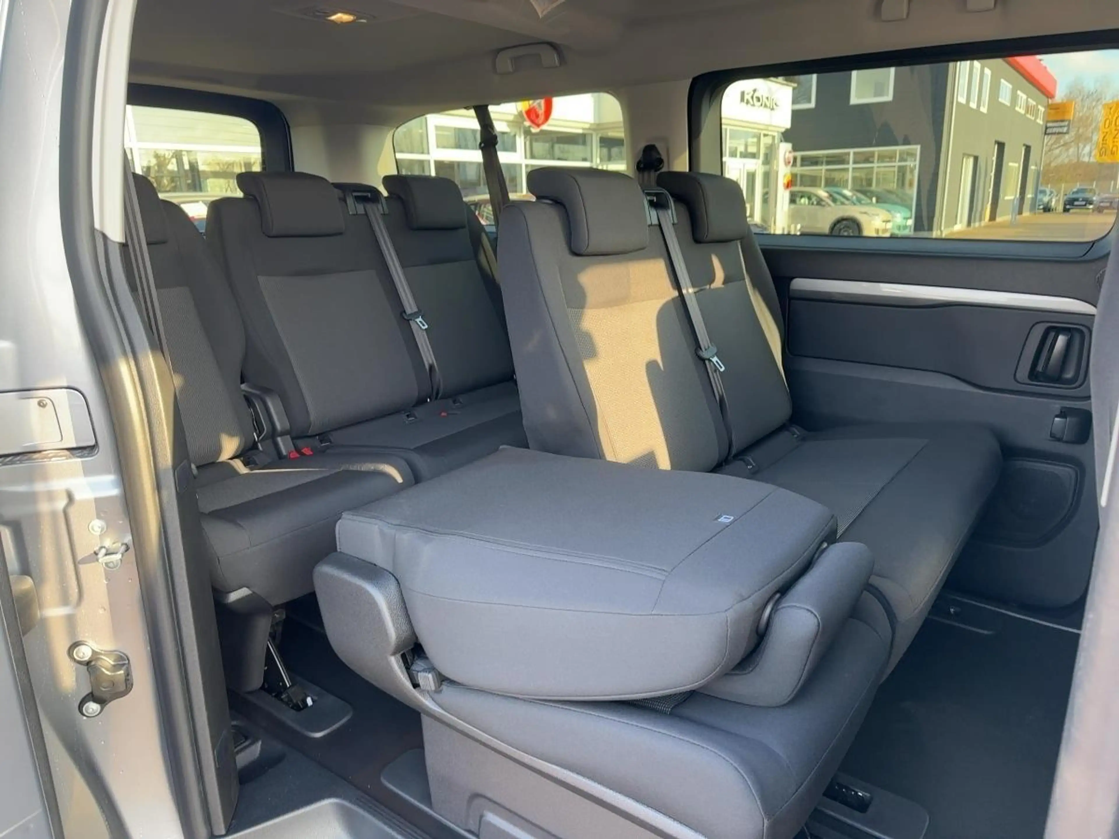 Citroen Spacetourer Plus XL BlueHDi 2.2 180 Automatik — photo 8