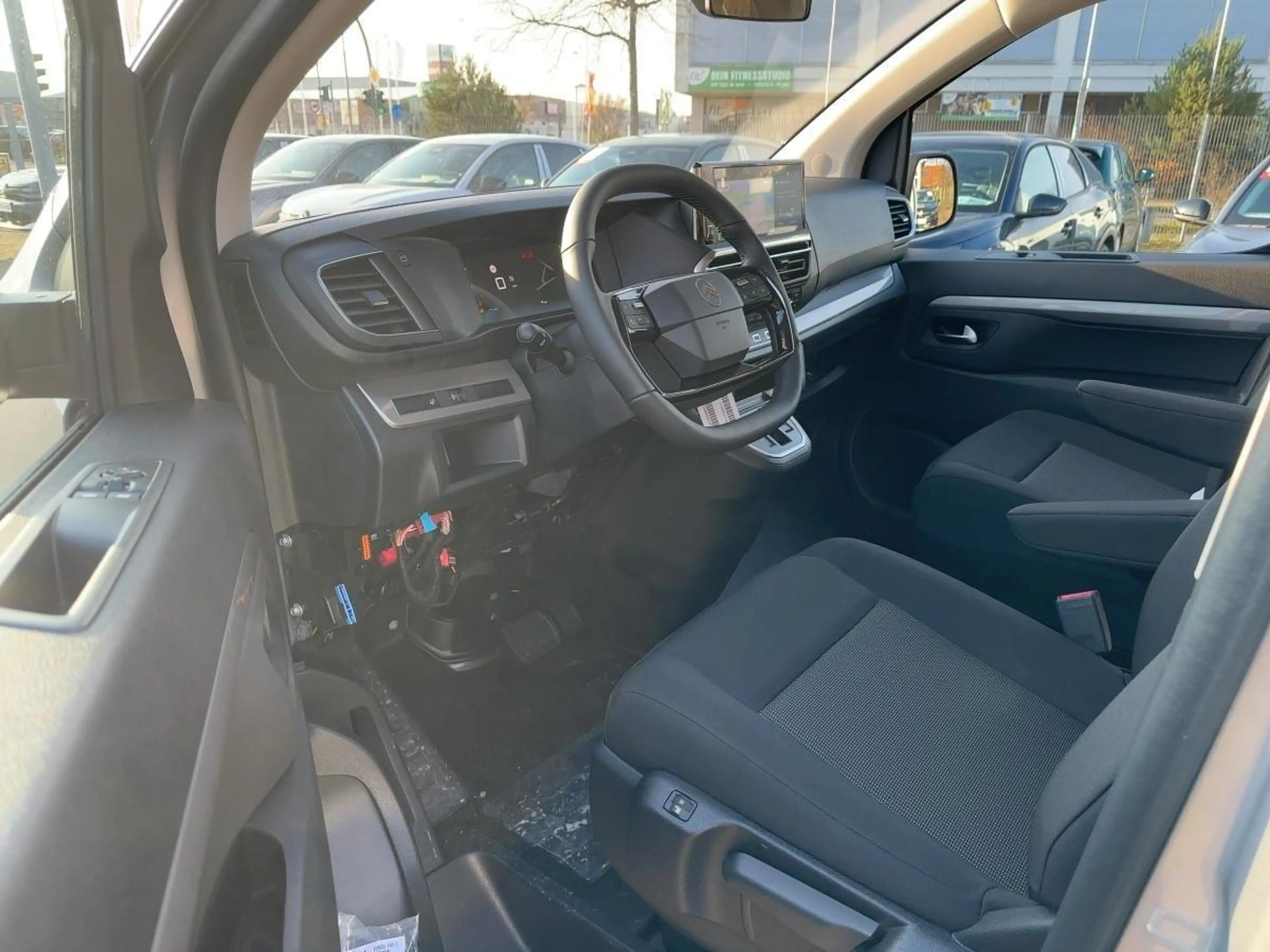 Citroen Spacetourer Plus XL BlueHDi 2.2 180 Automatik — photo 12