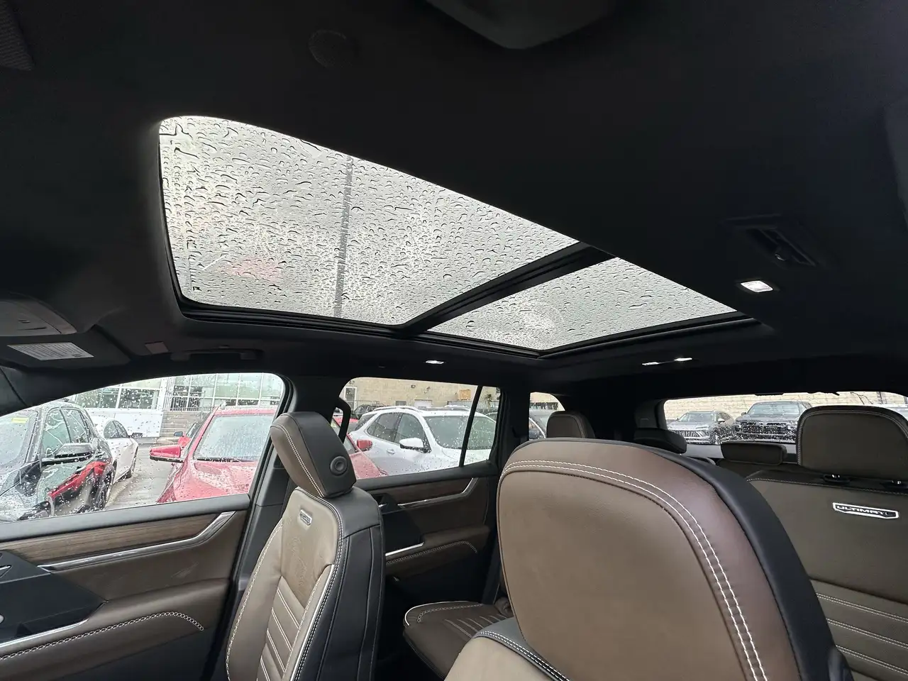 GMC Acadia снимка GMC Acadia