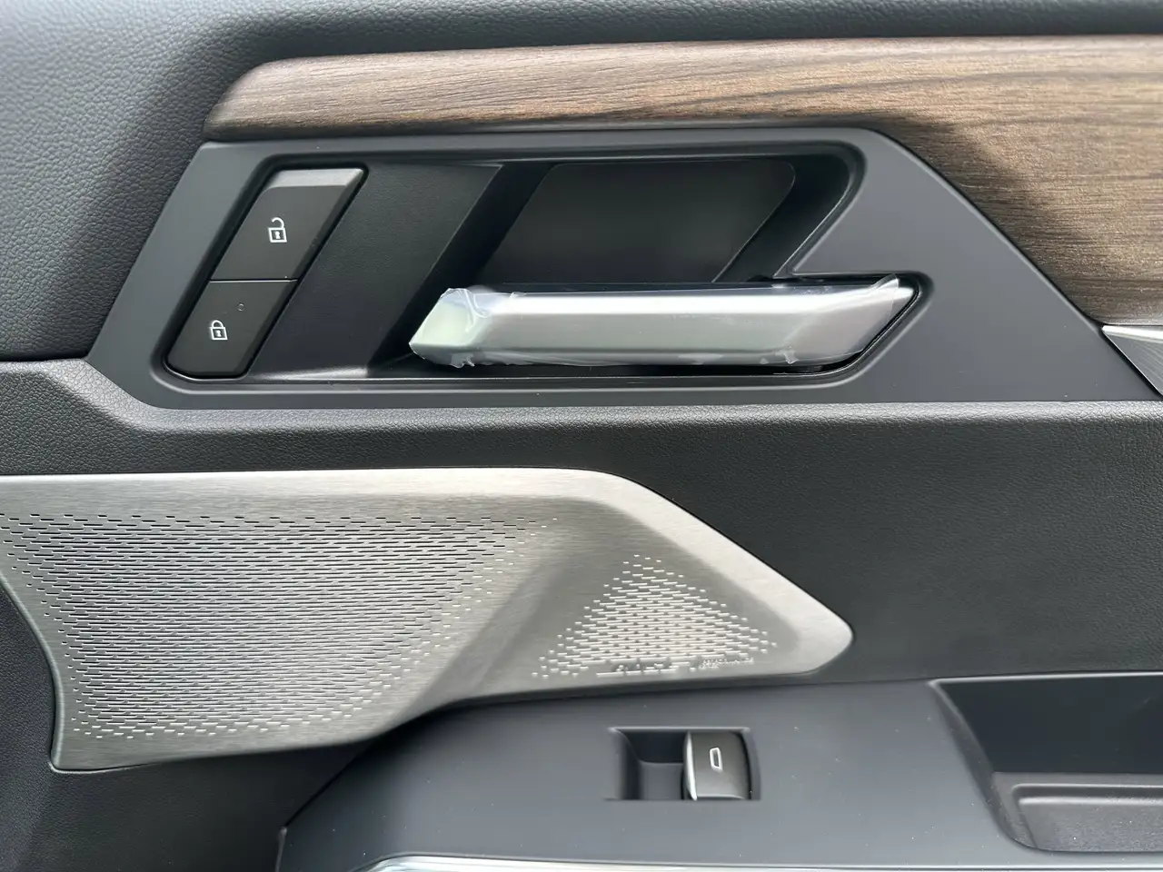 GMC Acadia снимка GMC Acadia