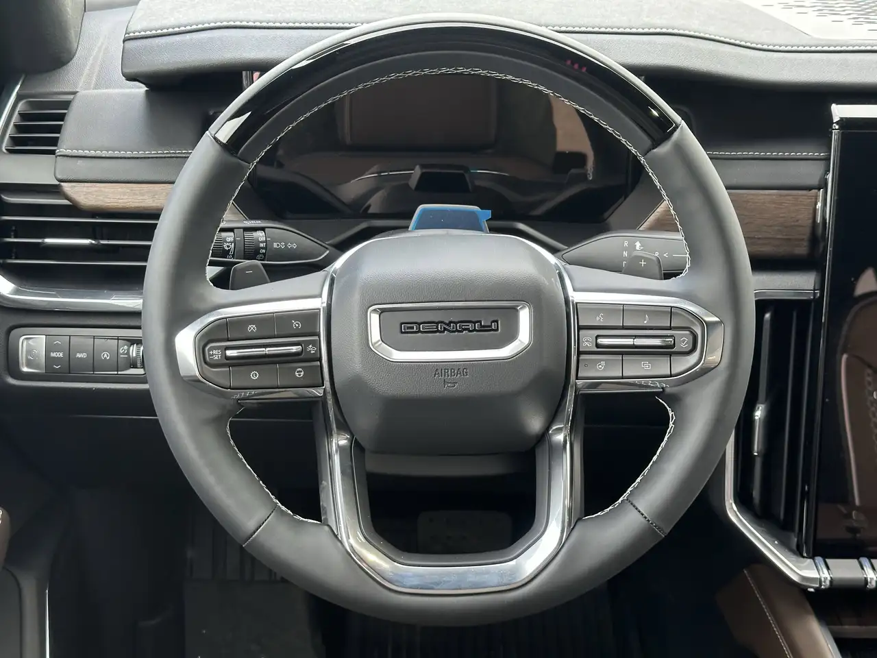 GMC Acadia снимка GMC Acadia