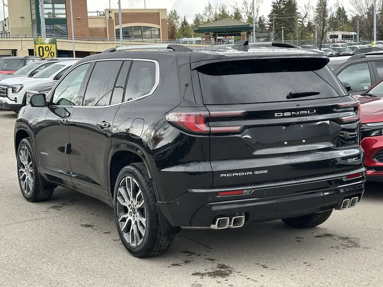GMC Acadia снимка GMC Acadia