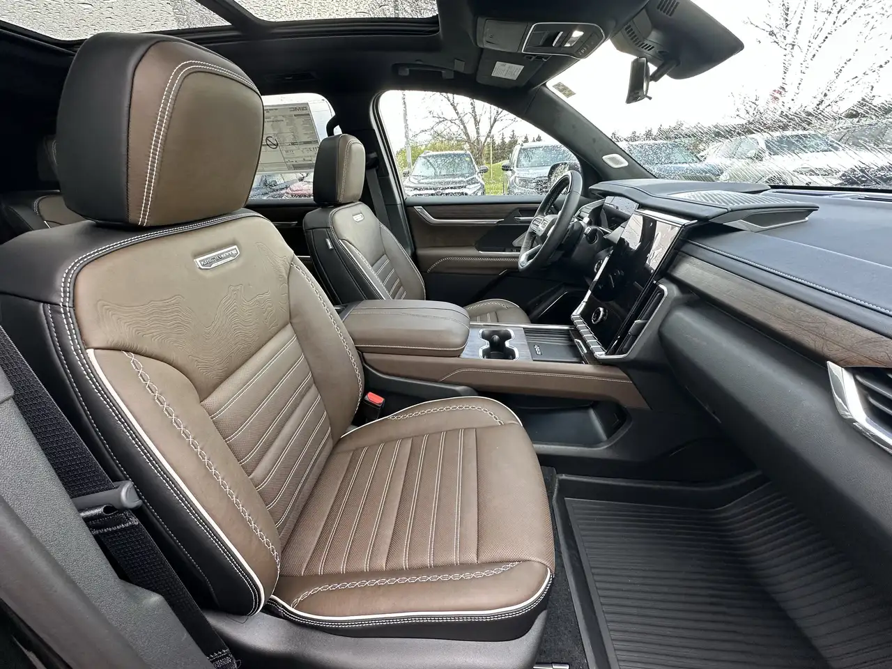 GMC Acadia снимка GMC Acadia