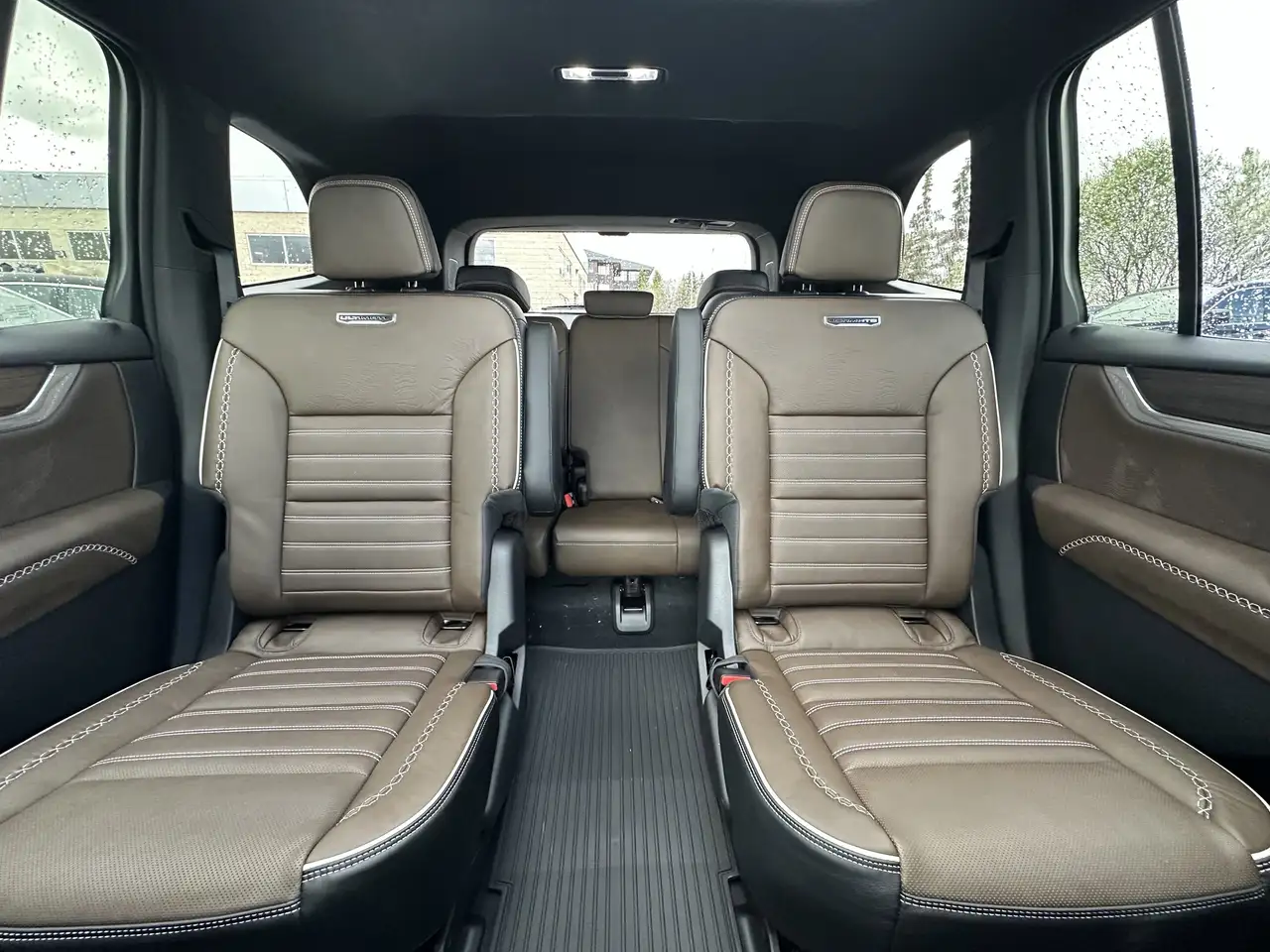 GMC Acadia снимка GMC Acadia